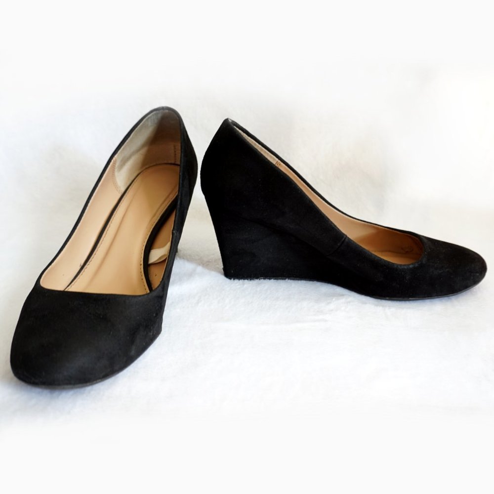 Comfy Black Wedges
